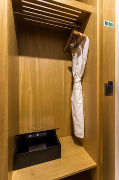 Hotel Amanti 4*